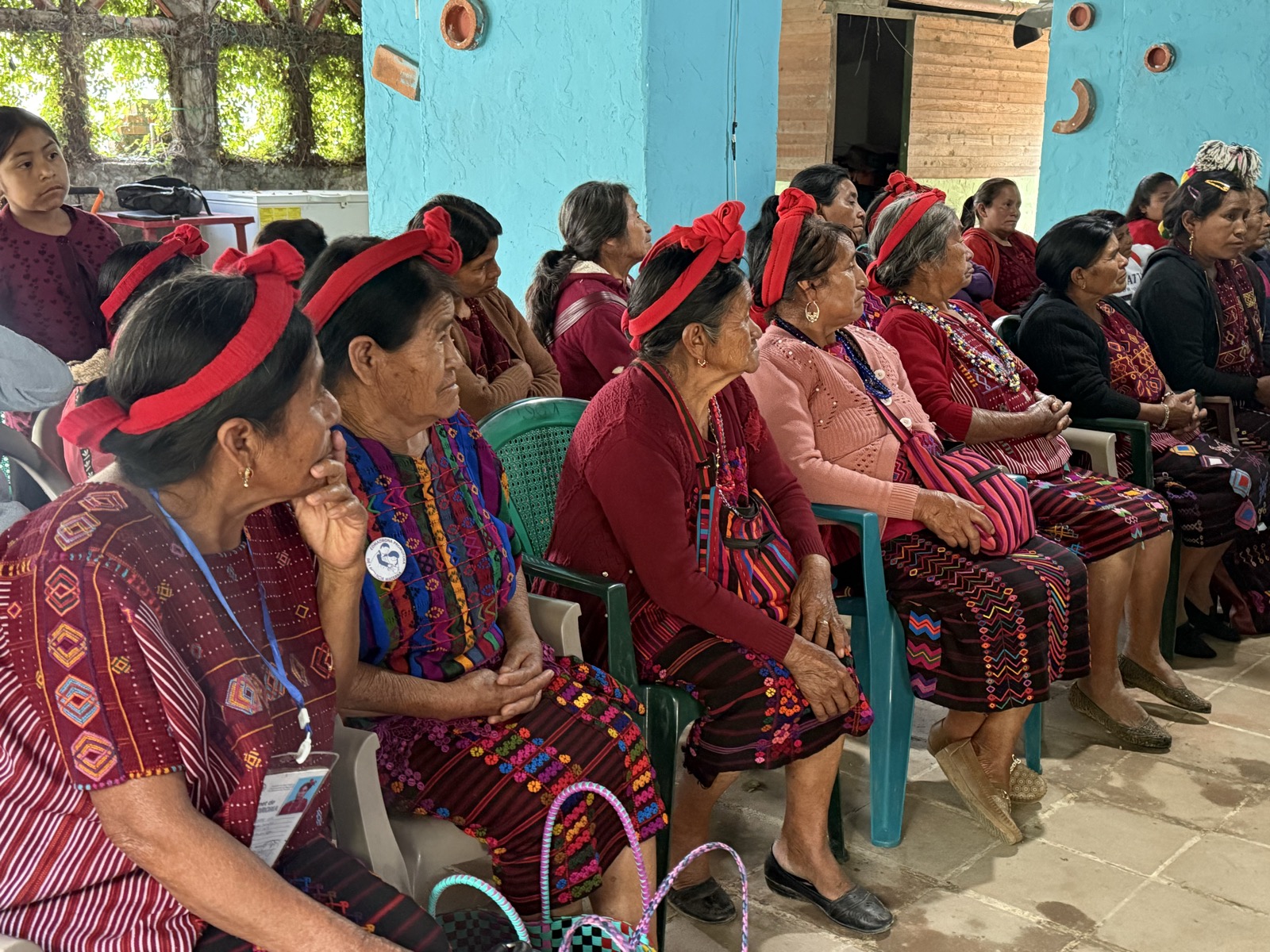 Grupo de comadronas participa en la capacitación del programa neonatal